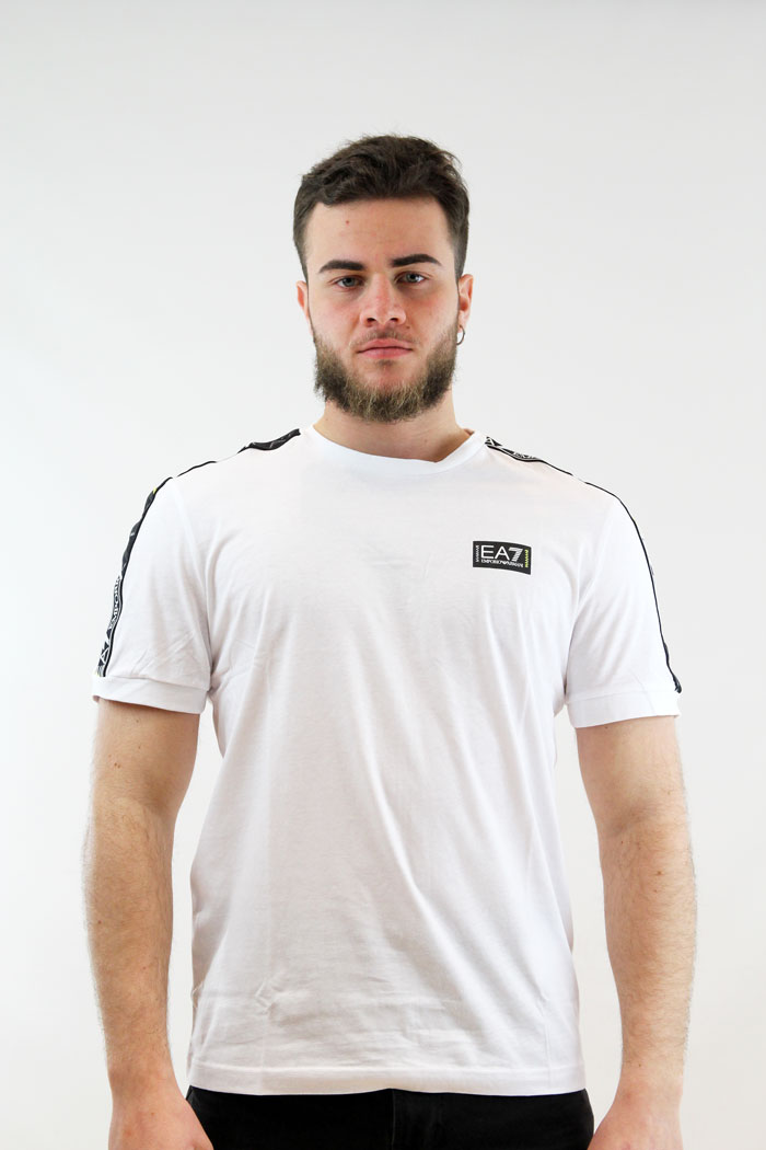 t-shirt logo series con logo