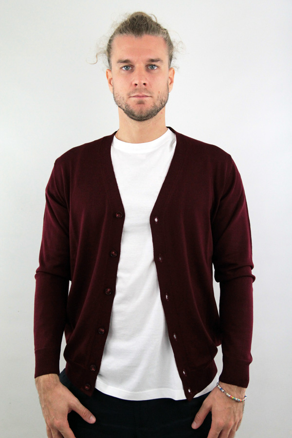 cardigan di lana  con bottoni